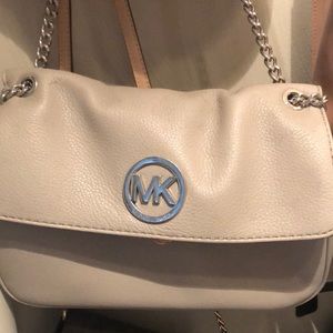 Micheal kors purse